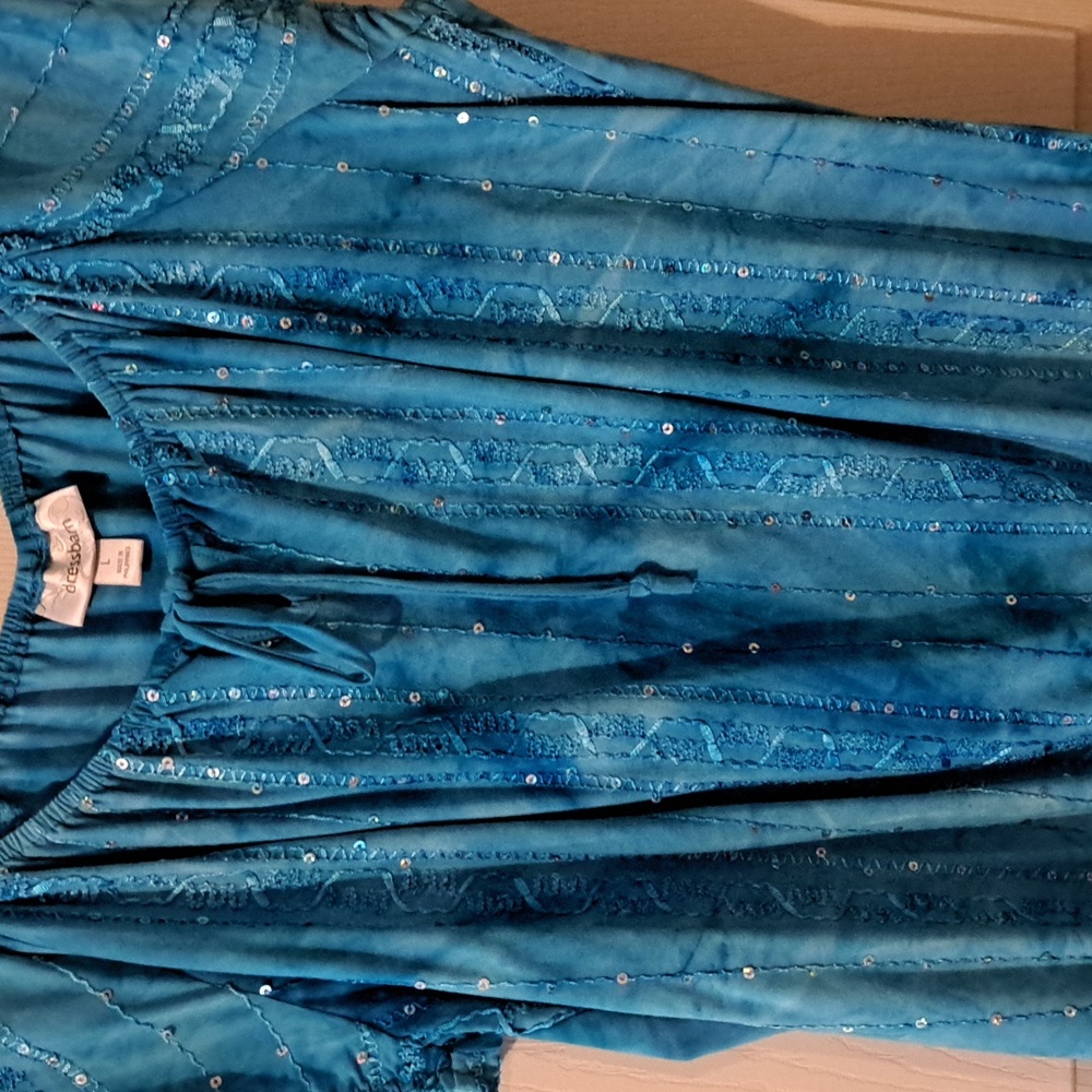 Dressbarn Blue Flutter Sleeve Sequin Blouse - Picture 3 of 4